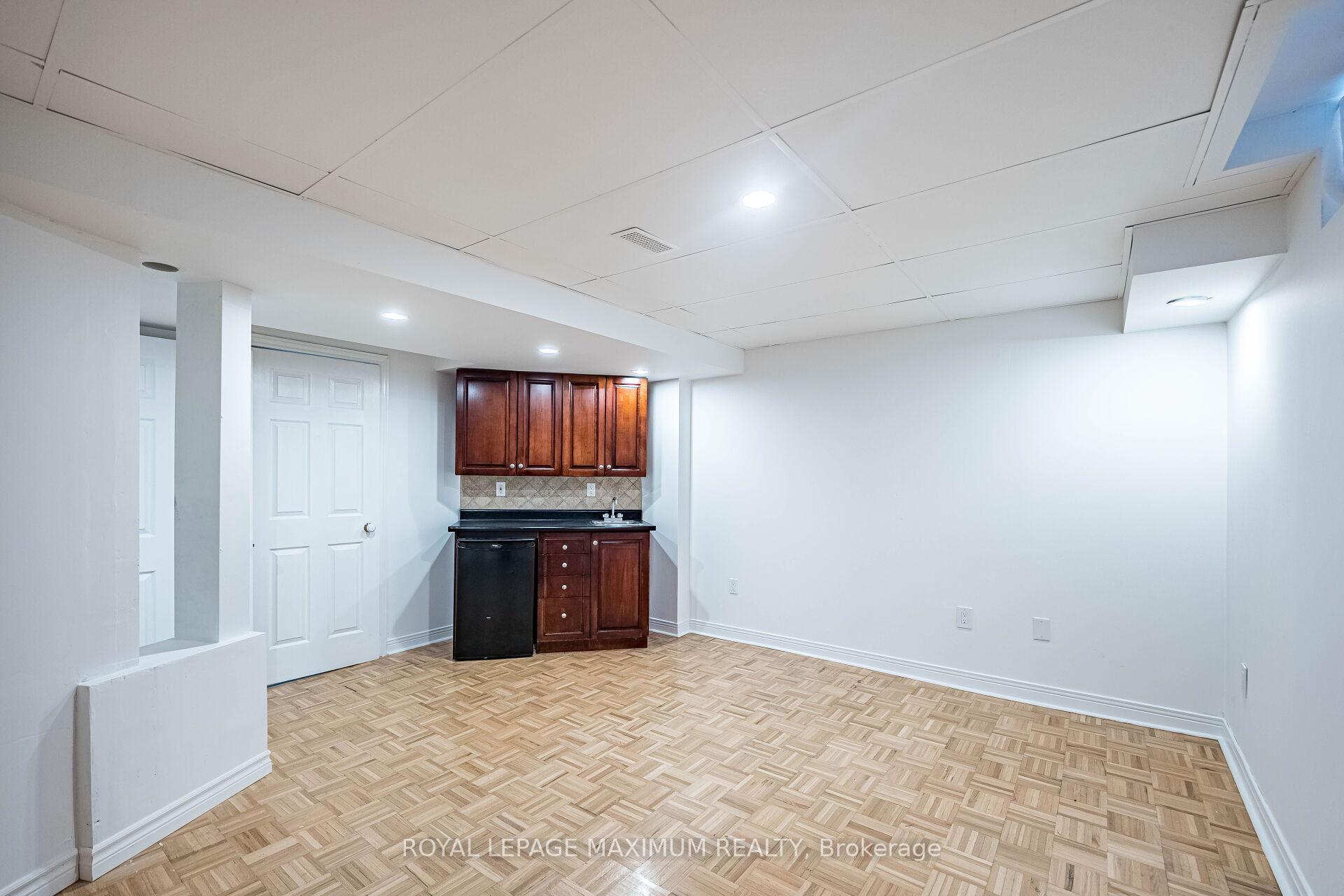 Photo 42 of 141 Panorama Crescent, Vaughan, Elder Mills — HOMEH