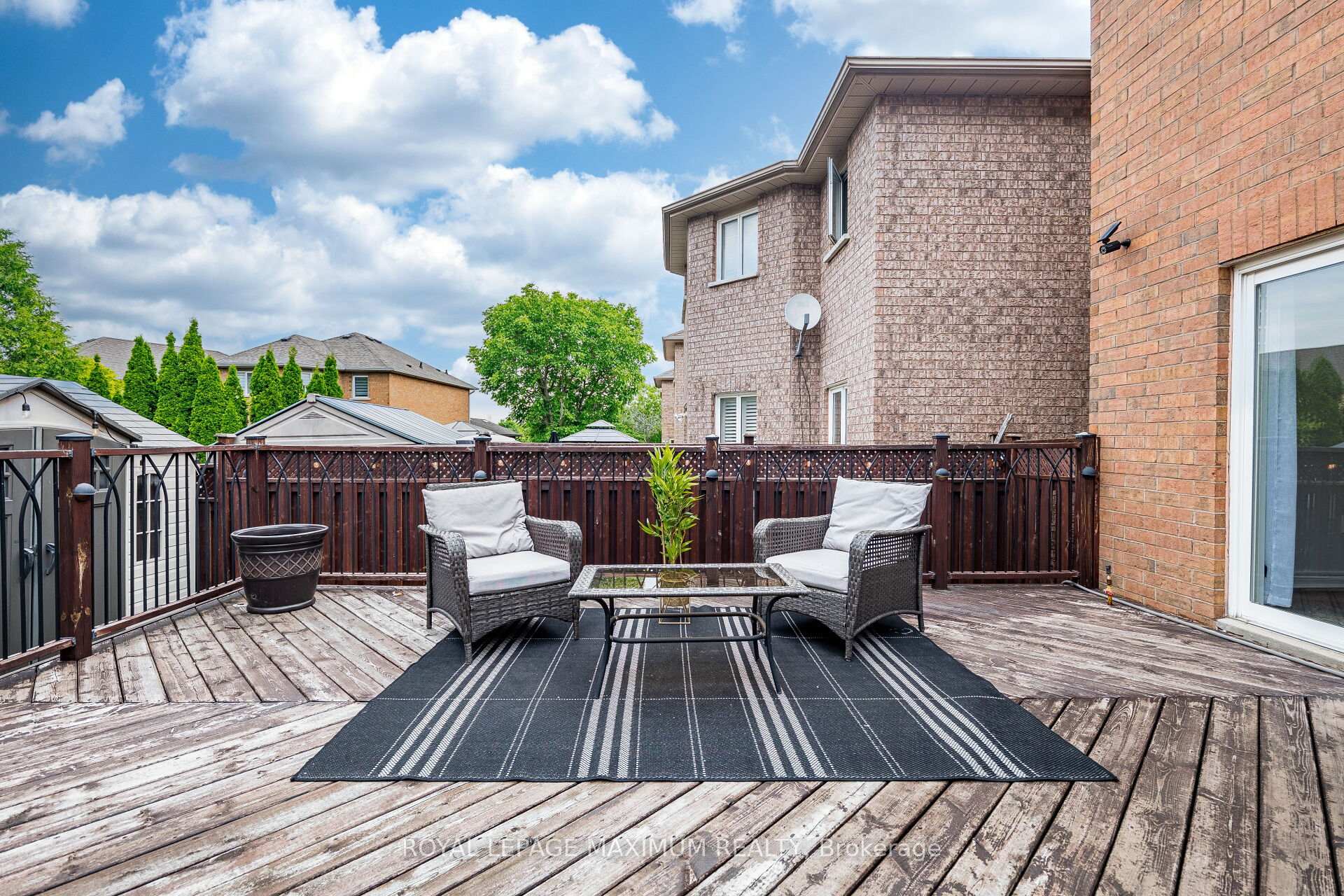Photo 50 of 141 Panorama Crescent, Vaughan, Elder Mills — HOMEH