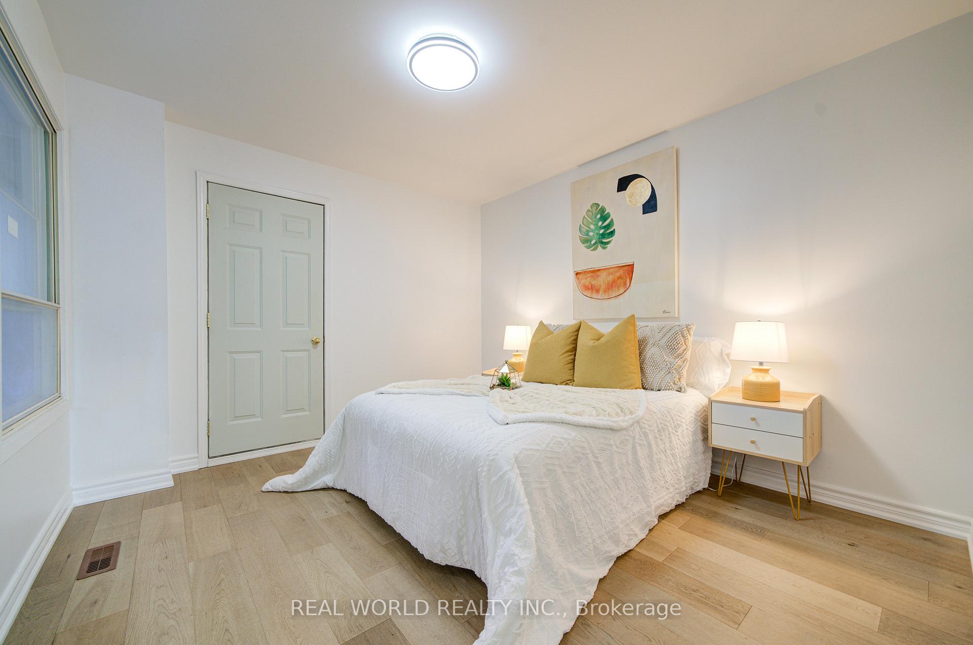 Photo 6 of 116 Appleby Crescent, Markham, Milliken Mills West — HOMEH