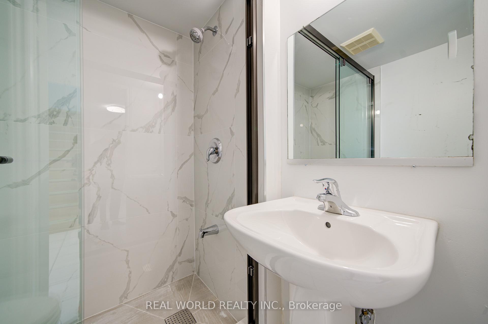 Photo 21 of 116 Appleby Crescent, Markham, Milliken Mills West — HOMEH