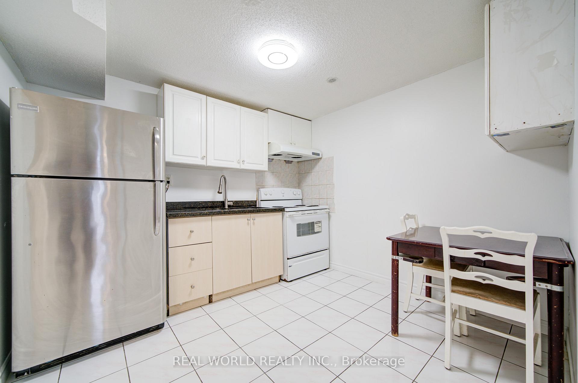 Photo 22 of 116 Appleby Crescent, Markham, Milliken Mills West — HOMEH