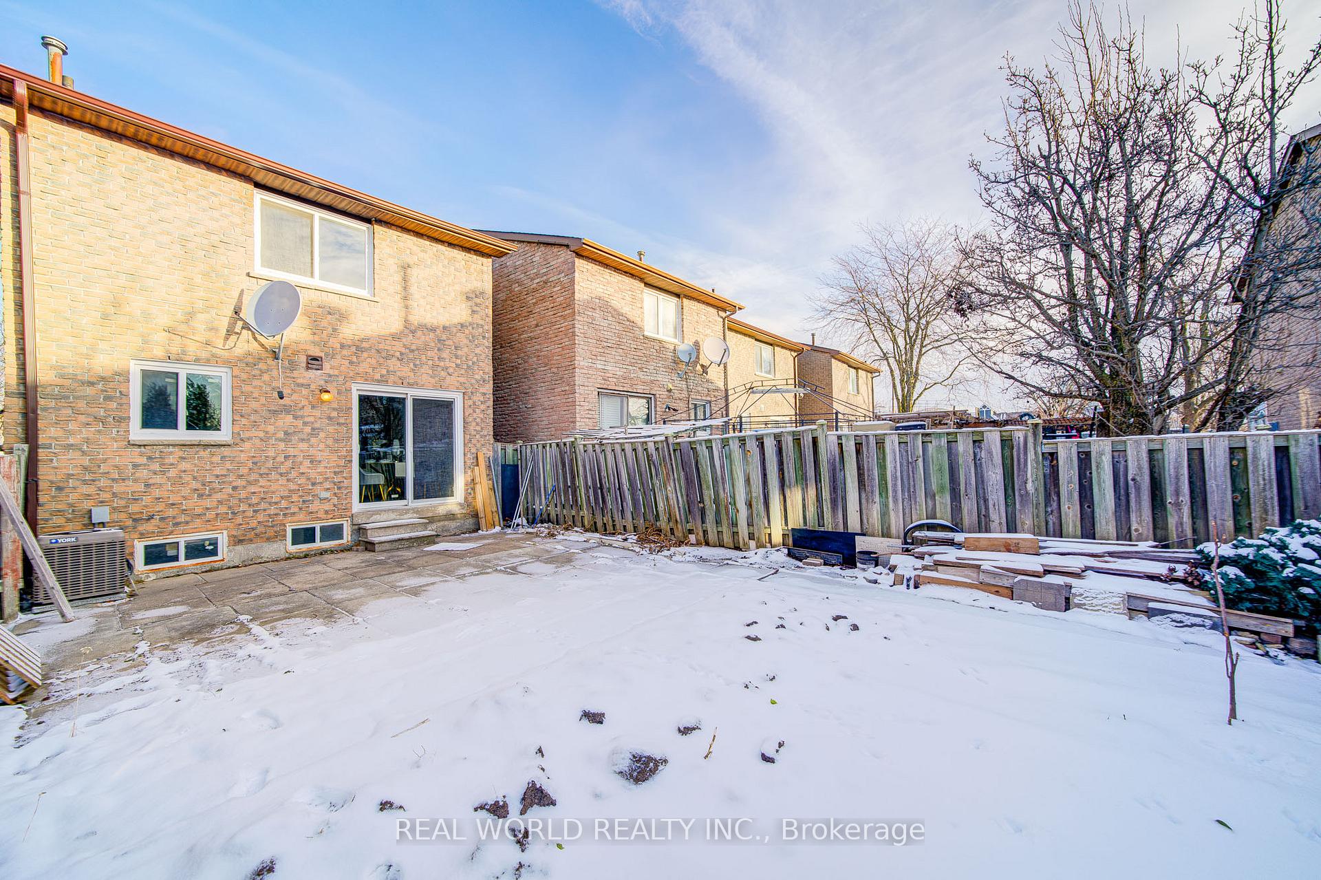 Photo 25 of 116 Appleby Crescent, Markham, Milliken Mills West — HOMEH