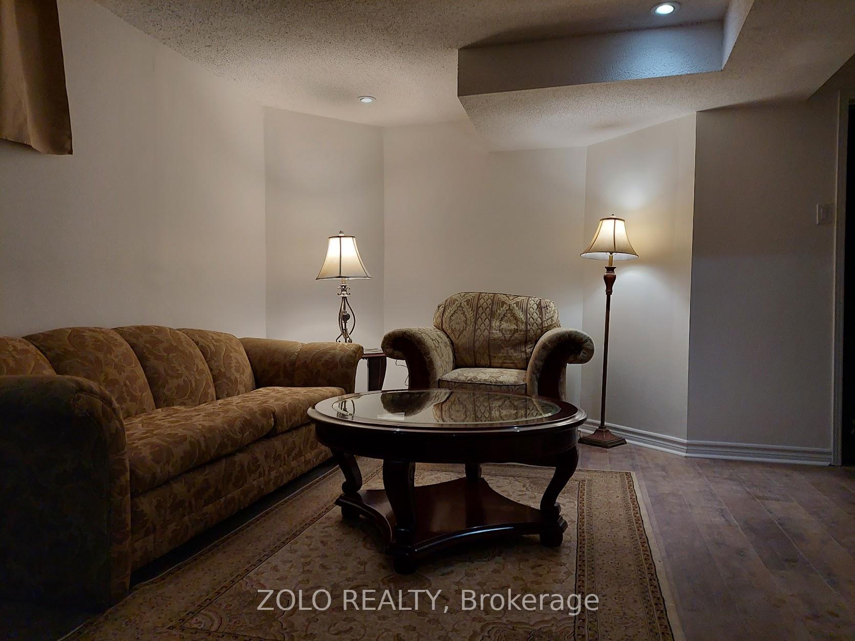 Photo 4 of 61 Bluebell Crescent, Whitby, Lynde Creek — HOMEH