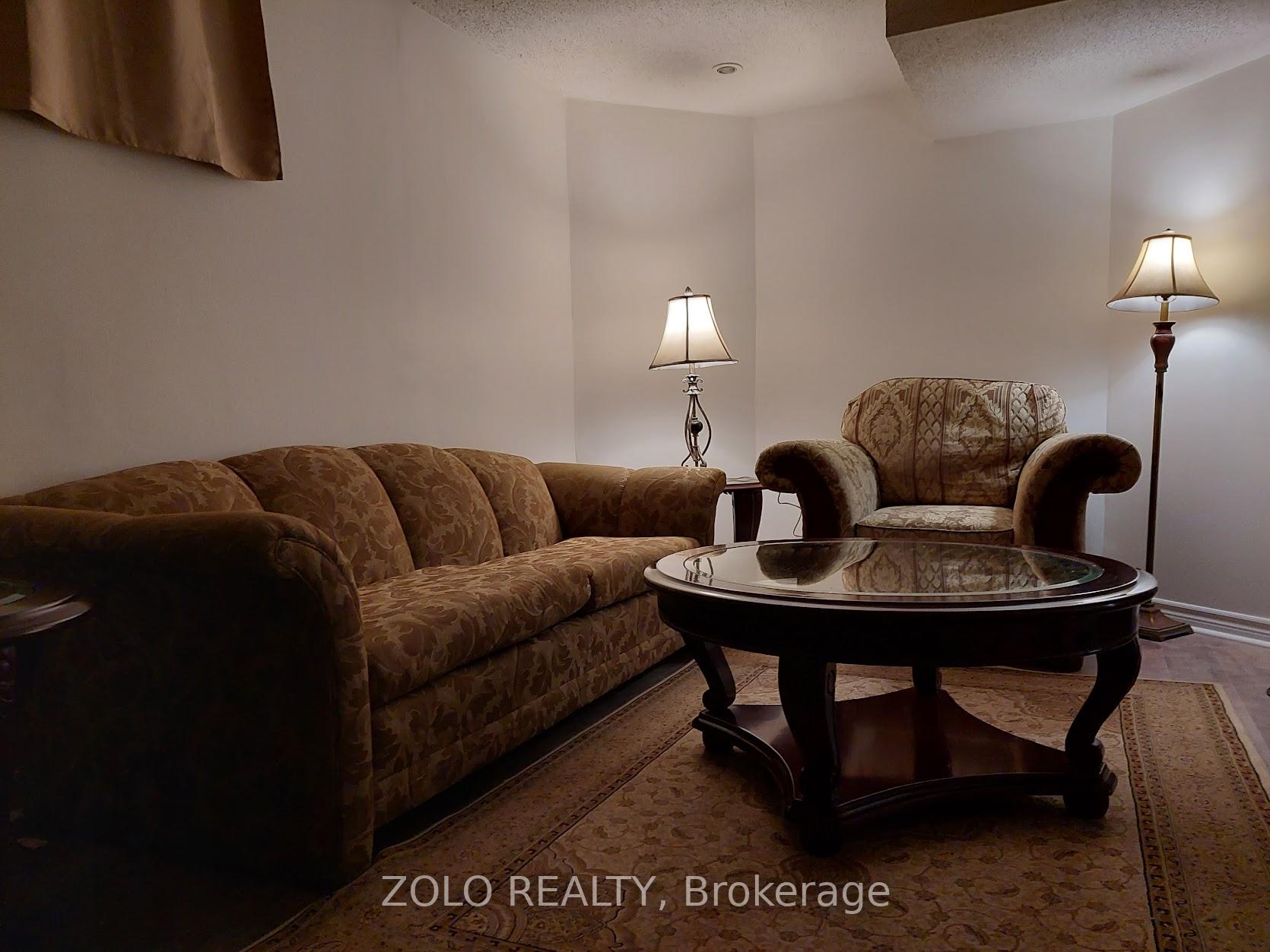 Photo 5 of 61 Bluebell Crescent, Whitby, Lynde Creek — HOMEH