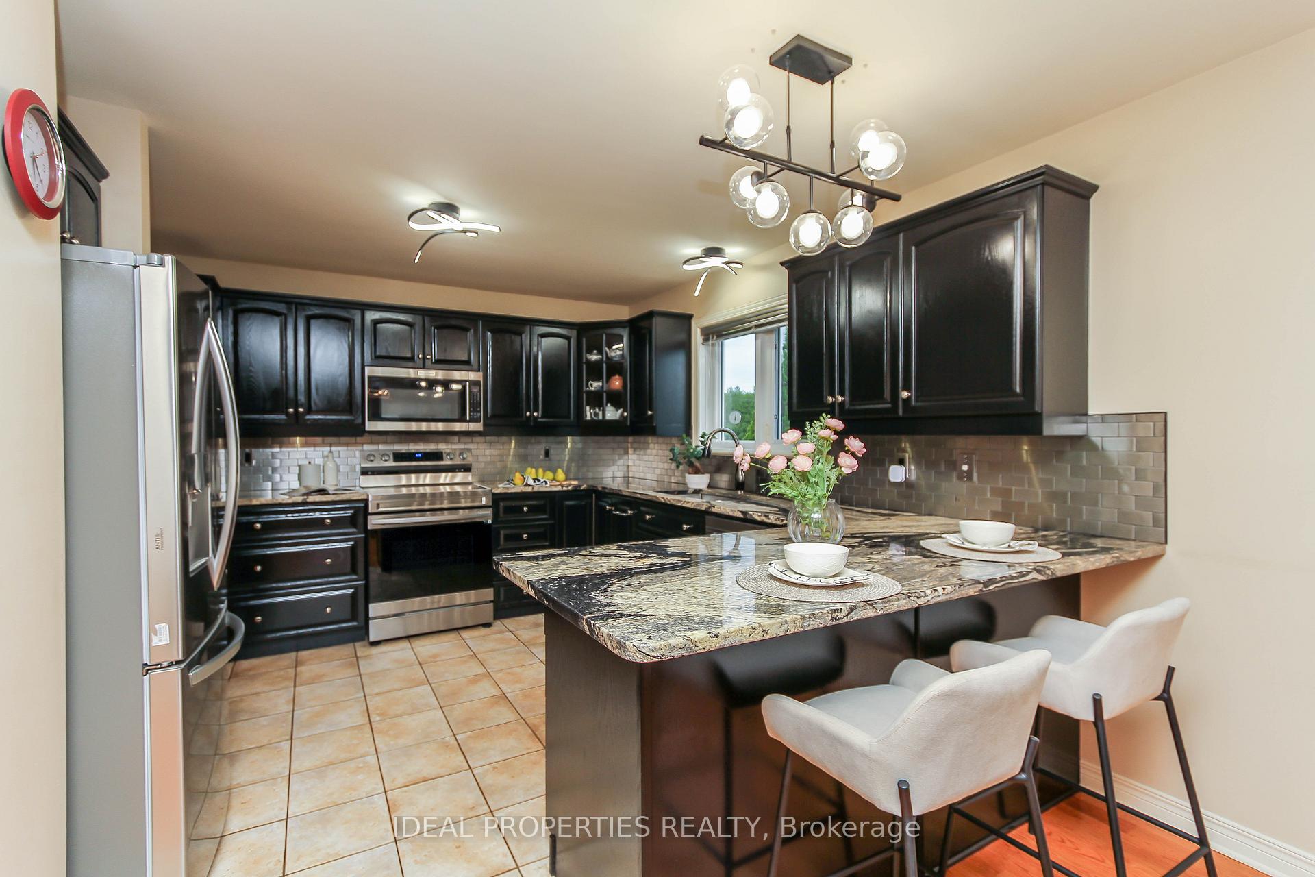 Photo 14 of 208 Pine Ridge Drive, Beckwith, Beckwith Twp — HOMEH
