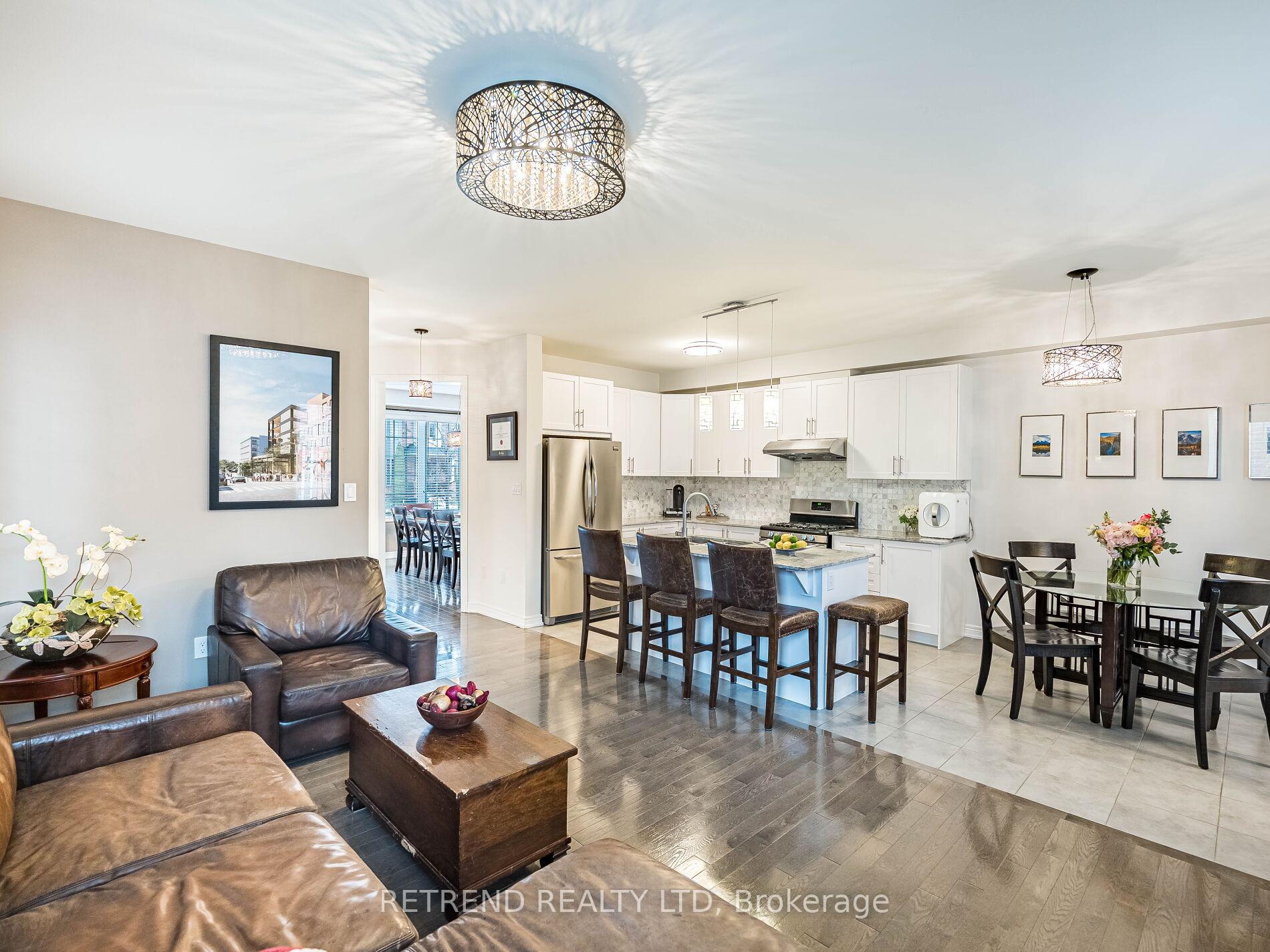 Photo 11 of 119 Barons Street, Vaughan, Kleinburg — HOMEH