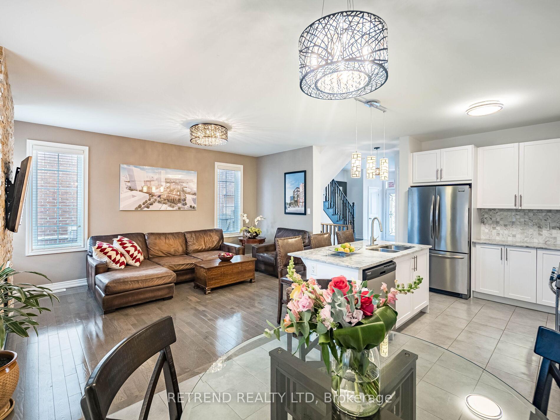 Photo 12 of 119 Barons Street, Vaughan, Kleinburg — HOMEH