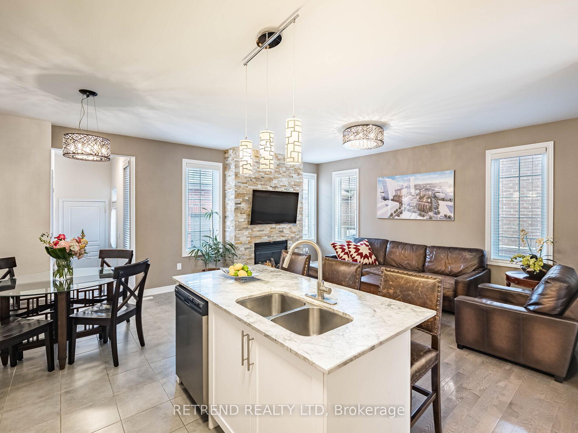 Photo 13 of 119 Barons Street, Vaughan, Kleinburg — HOMEH