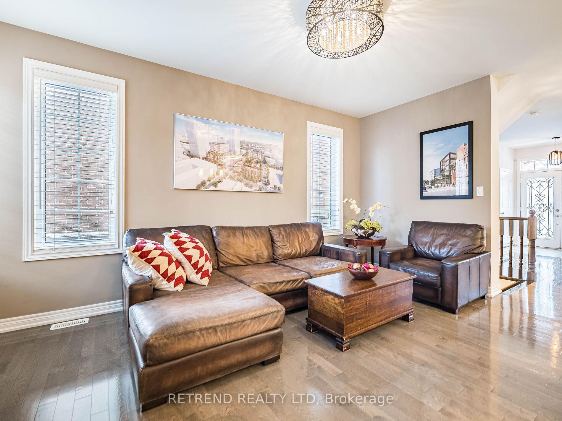 Photo 14 of 119 Barons Street, Vaughan, Kleinburg — HOMEH