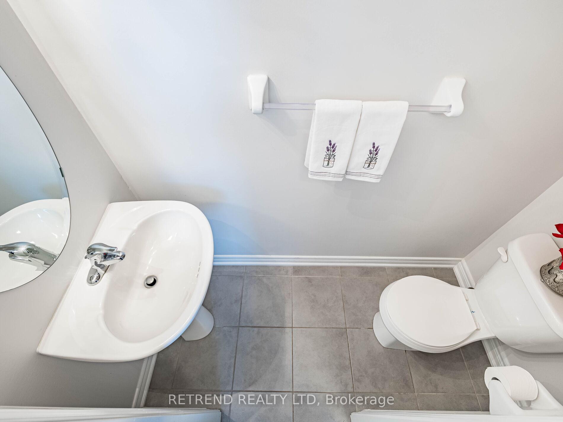 Photo 20 of 119 Barons Street, Vaughan, Kleinburg — HOMEH
