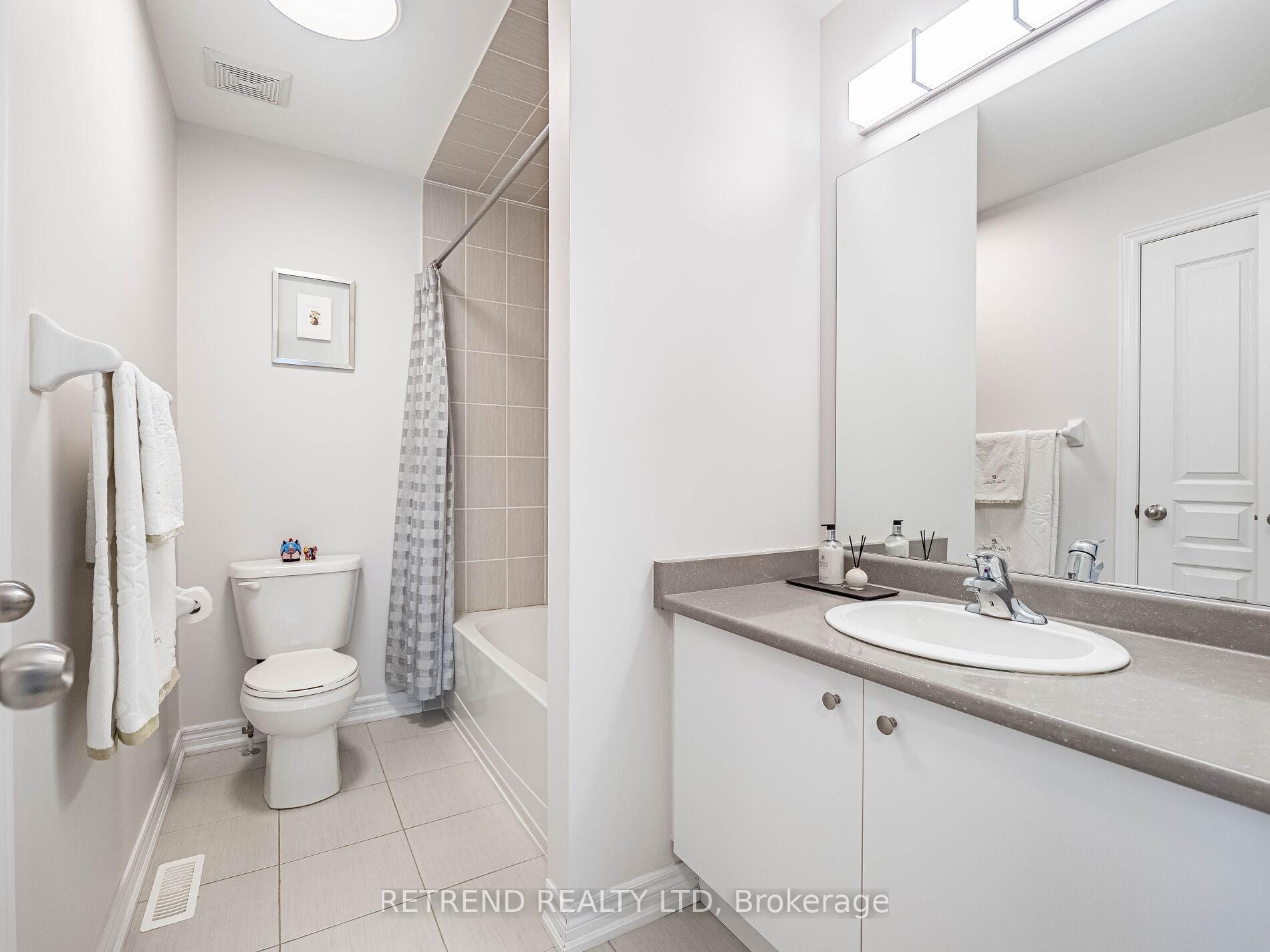 Photo 35 of 119 Barons Street, Vaughan, Kleinburg — HOMEH
