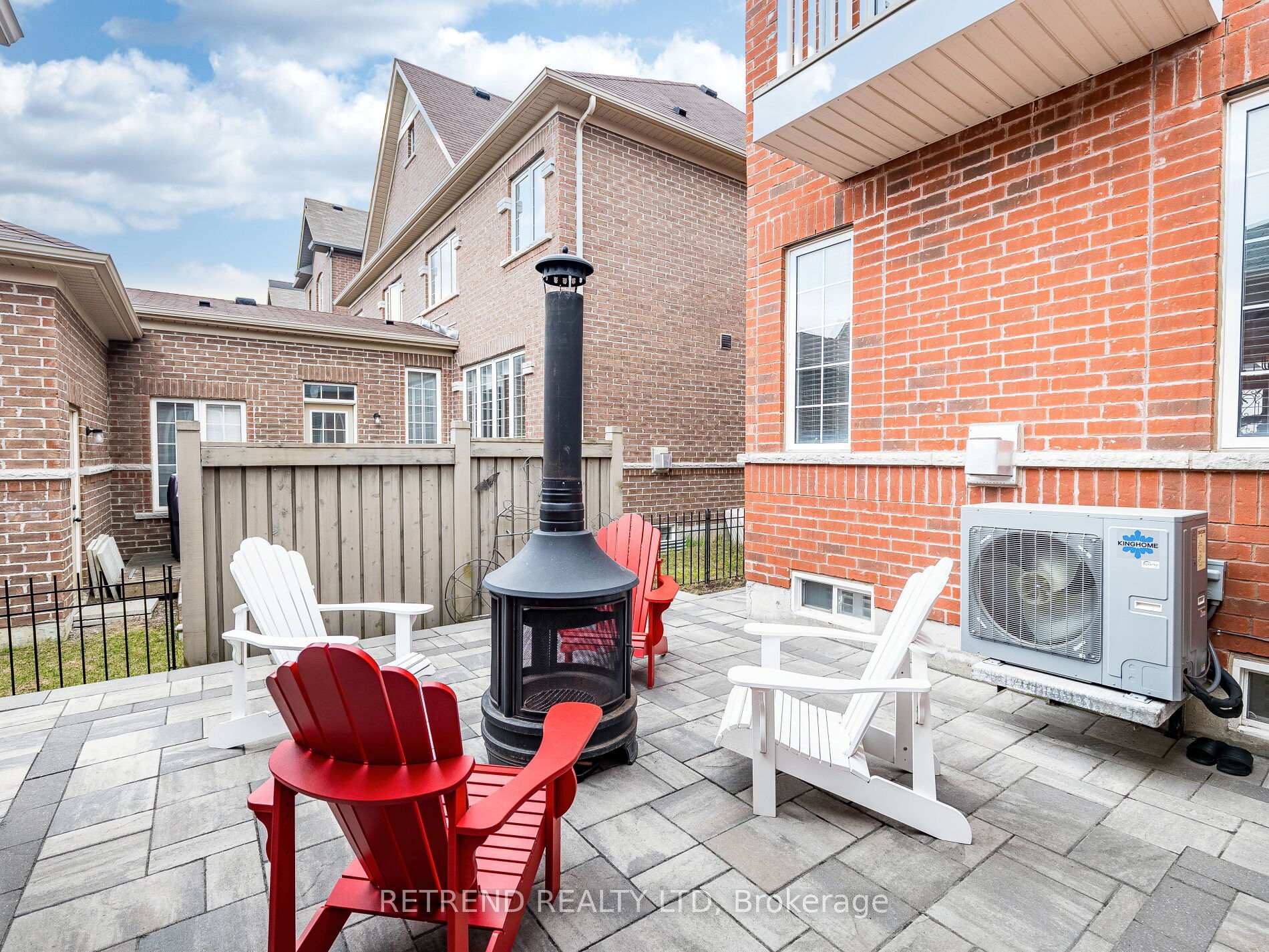 Photo 47 of 119 Barons Street, Vaughan, Kleinburg — HOMEH