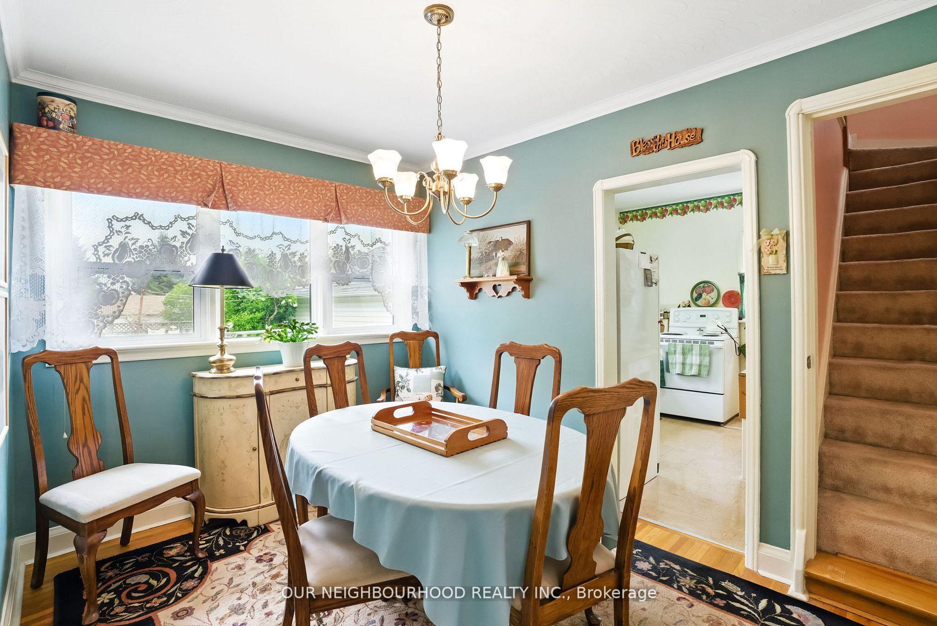 Photo 15 of 303 Byron Street N, Whitby, Downtown Whitby — HOMEH