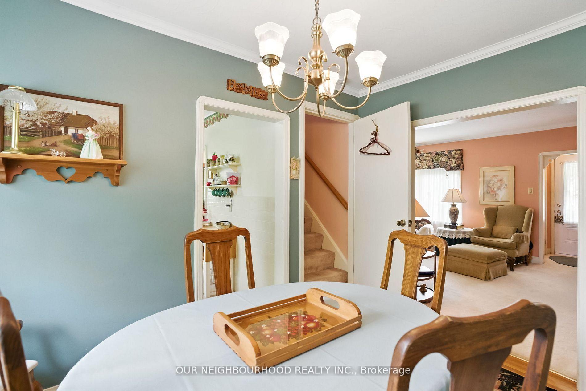 Photo 16 of 303 Byron Street N, Whitby, Downtown Whitby — HOMEH