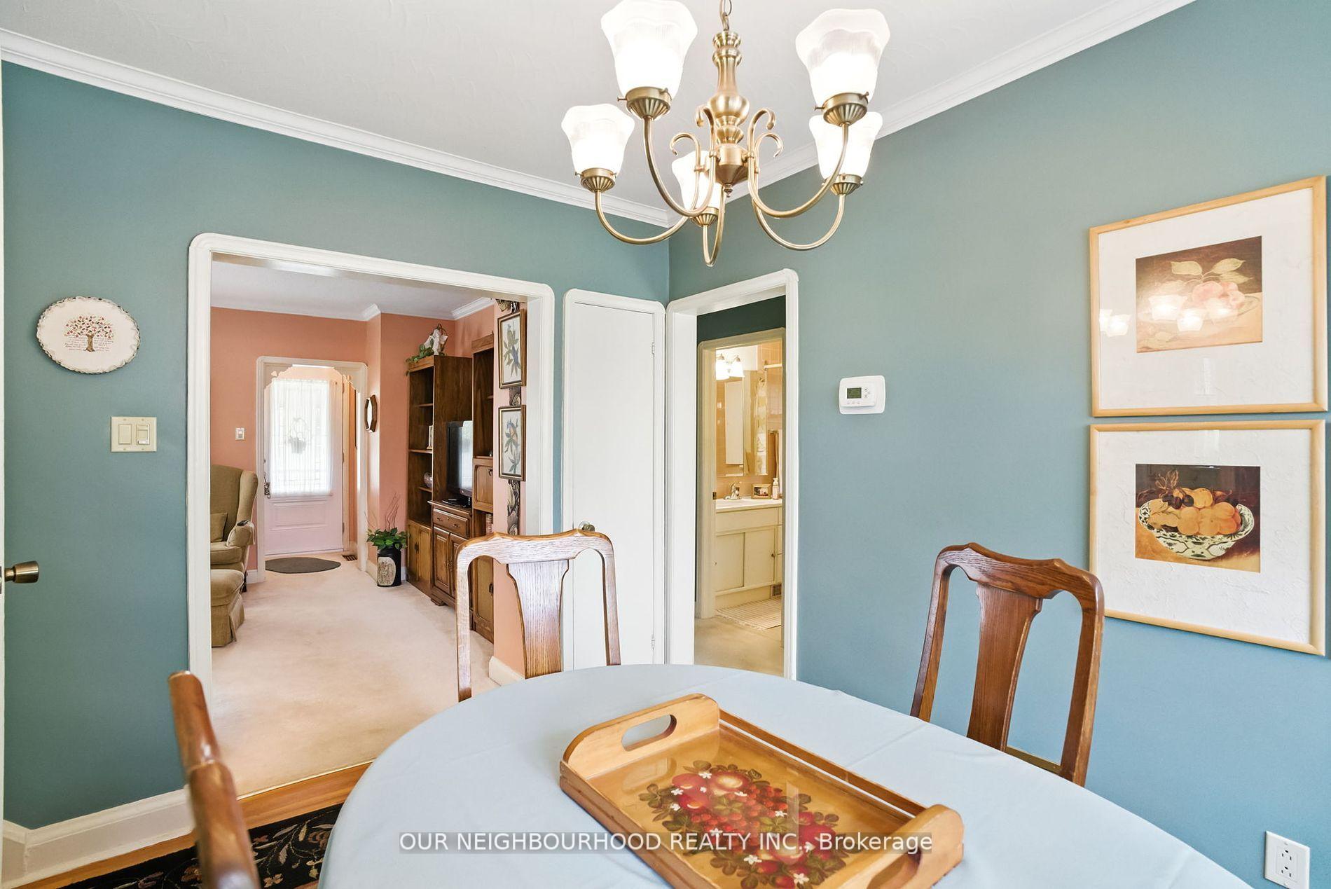 Photo 17 of 303 Byron Street N, Whitby, Downtown Whitby — HOMEH