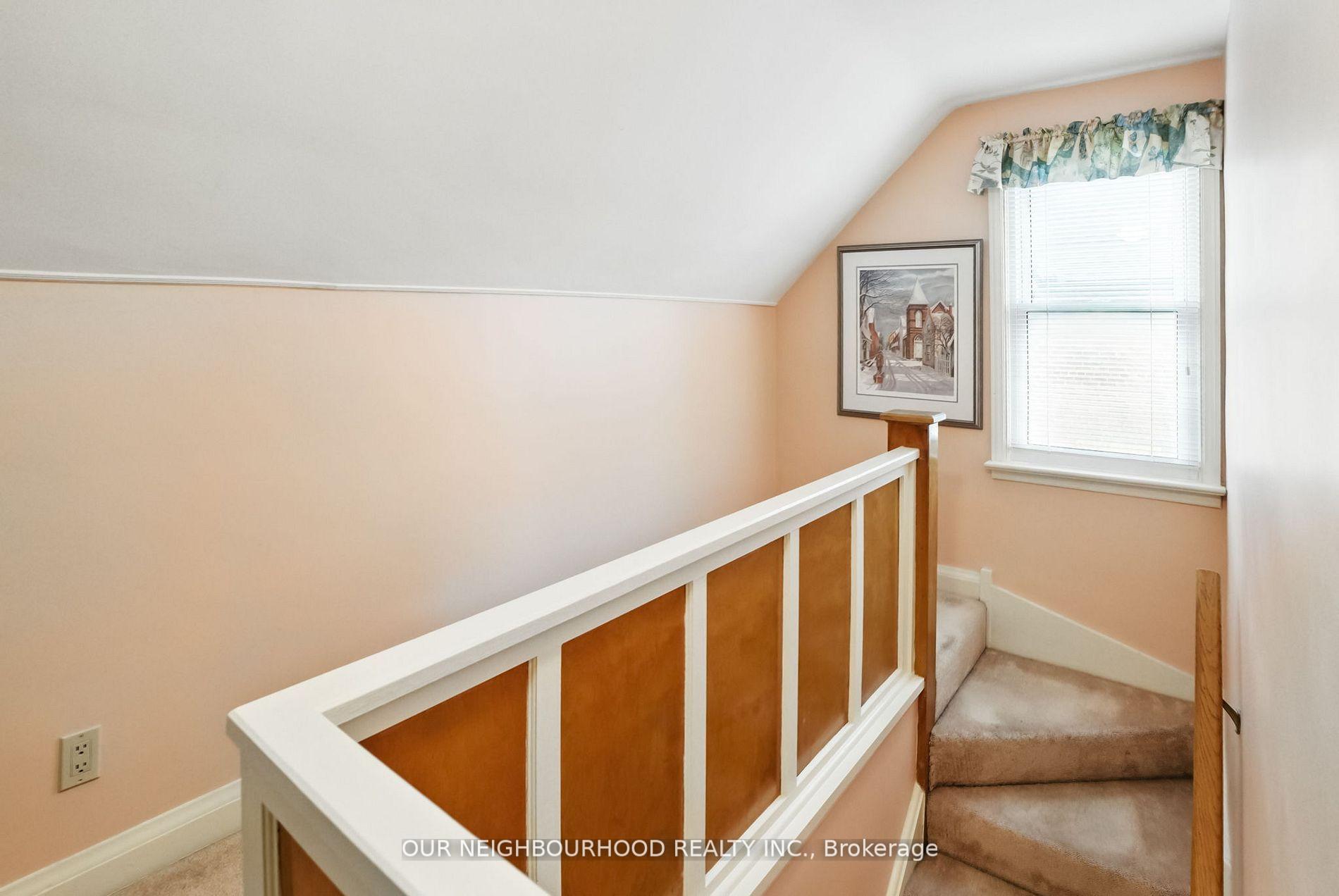 Photo 24 of 303 Byron Street N, Whitby, Downtown Whitby — HOMEH