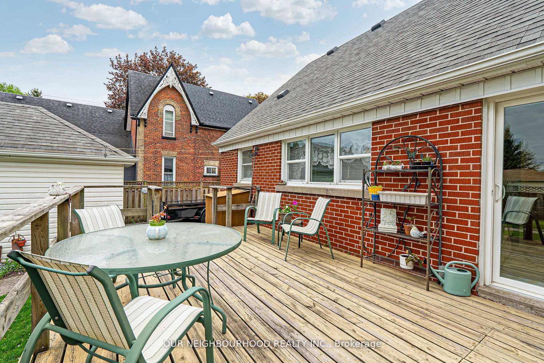 Photo 36 of 303 Byron Street N, Whitby, Downtown Whitby — HOMEH