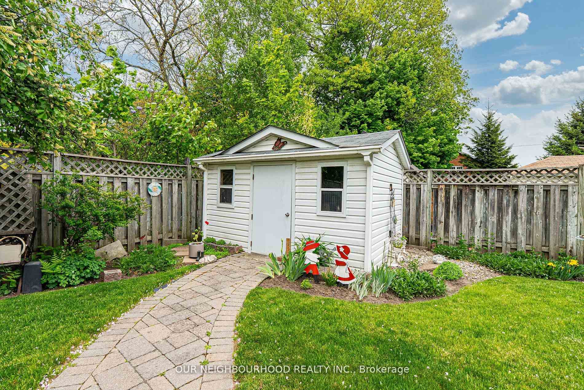 Photo 42 of 303 Byron Street N, Whitby, Downtown Whitby — HOMEH