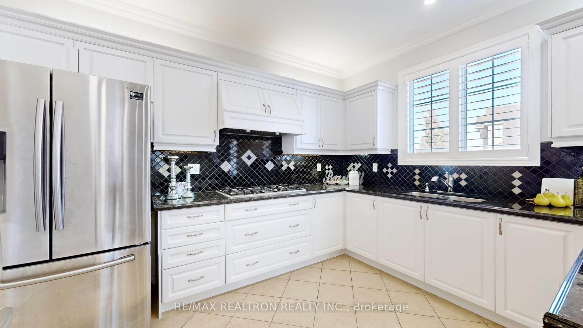 Photo 12 of 97 Kenilworth Gate, Markham, Cornell — HOMEH