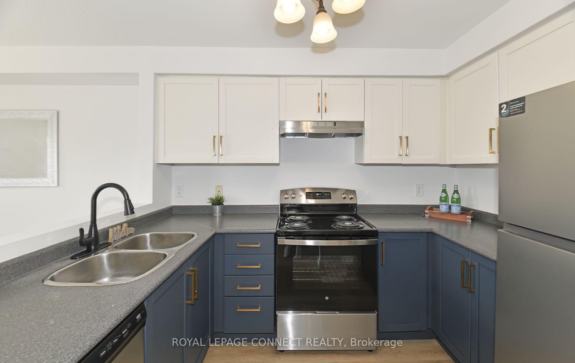 Photo 2 of 85 Sprucedale Way, Whitby, Pringle Creek — HOMEH
