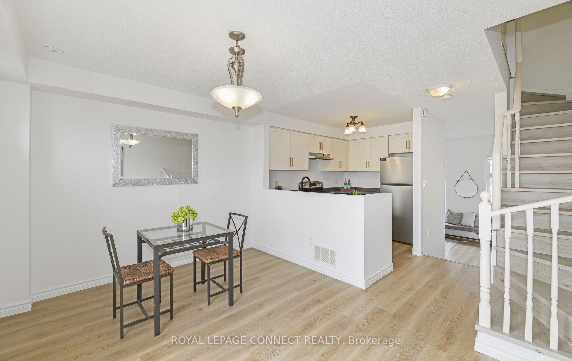 Photo 6 of 85 Sprucedale Way, Whitby, Pringle Creek — HOMEH