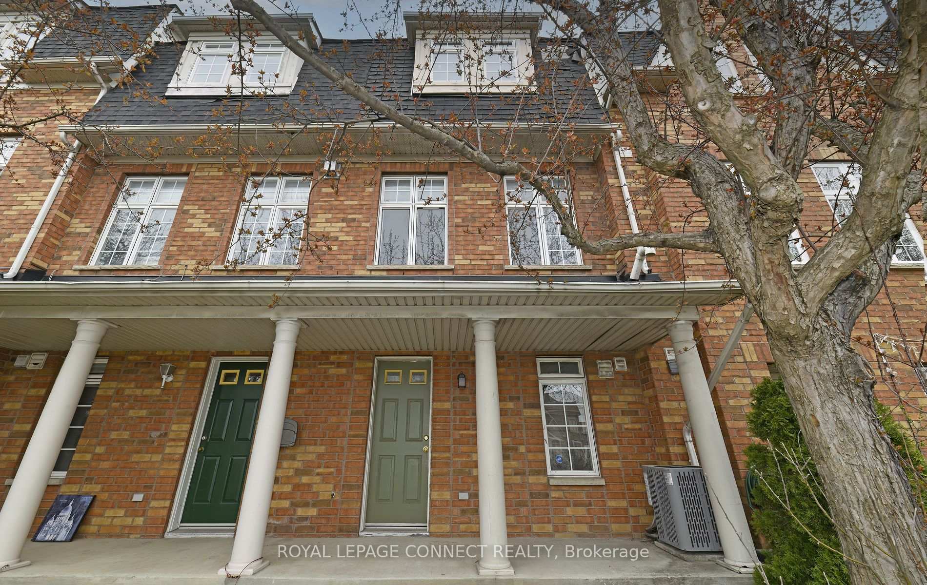 Photo 34 of 85 Sprucedale Way, Whitby, Pringle Creek — HOMEH