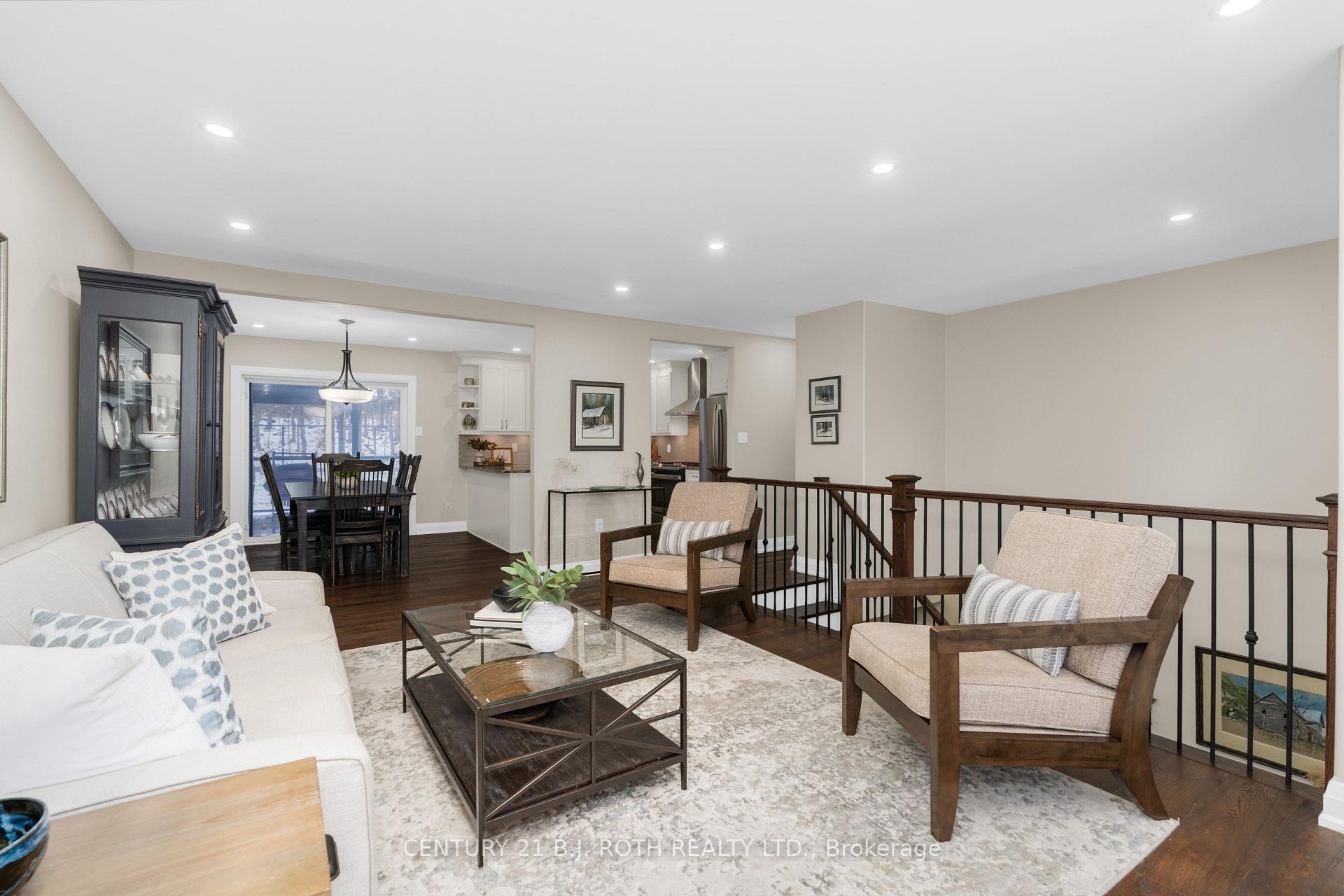 Photo 6 of 14 Brookfield Crescent, Barrie, Bayshore — HOMEH