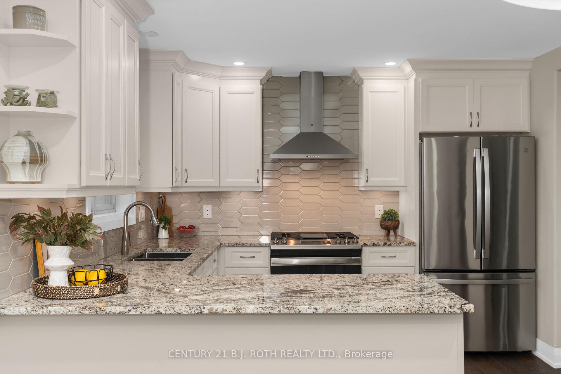 Photo 27 of 14 Brookfield Crescent, Barrie, Bayshore — HOMEH