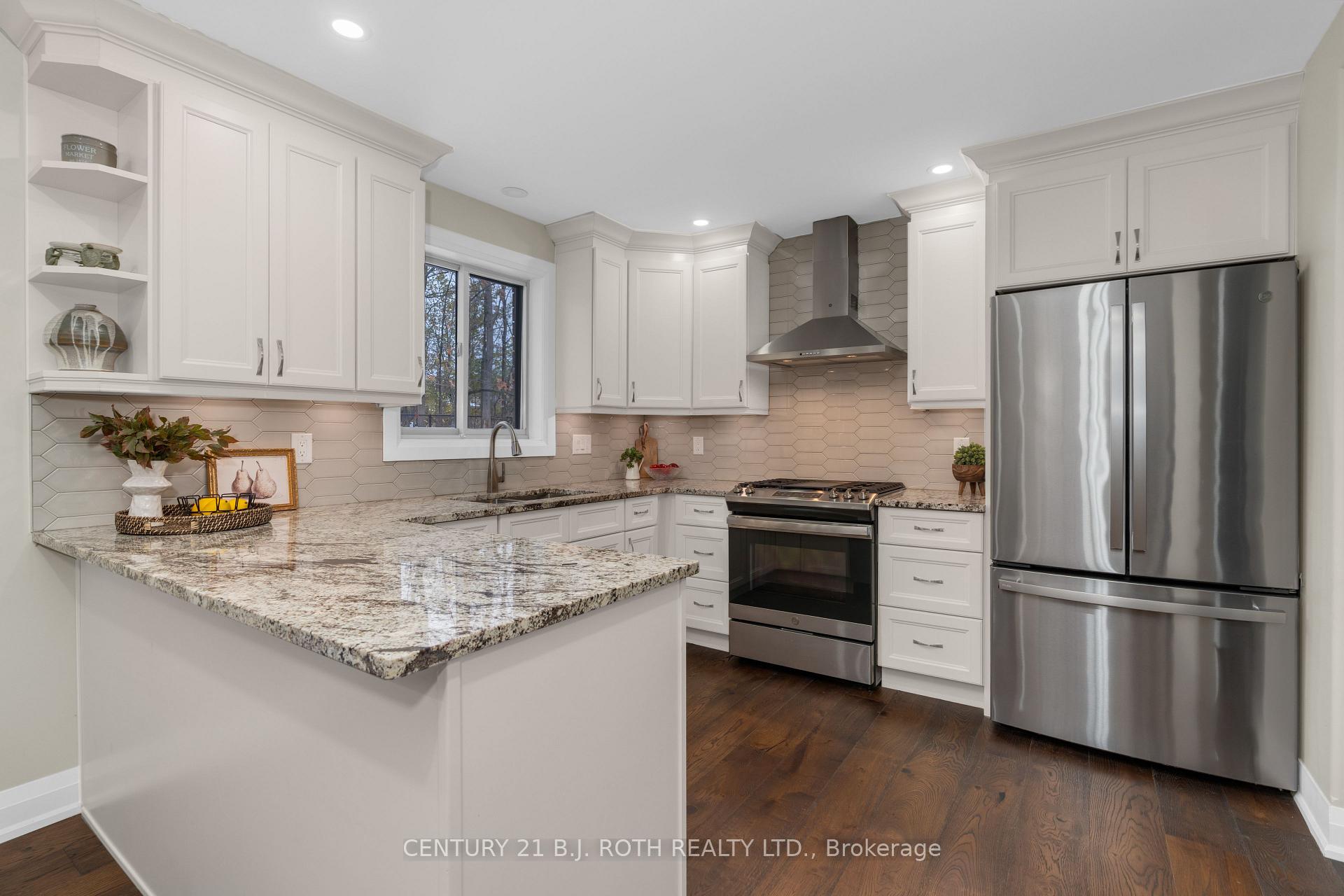 Photo 14 of 14 Brookfield Crescent, Barrie, Bayshore — HOMEH