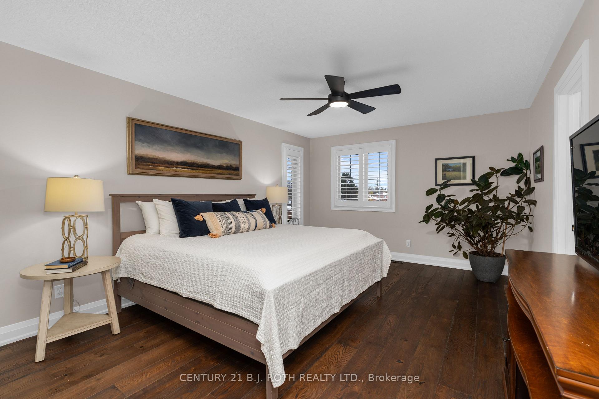 Photo 9 of 14 Brookfield Crescent, Barrie, Bayshore — HOMEH