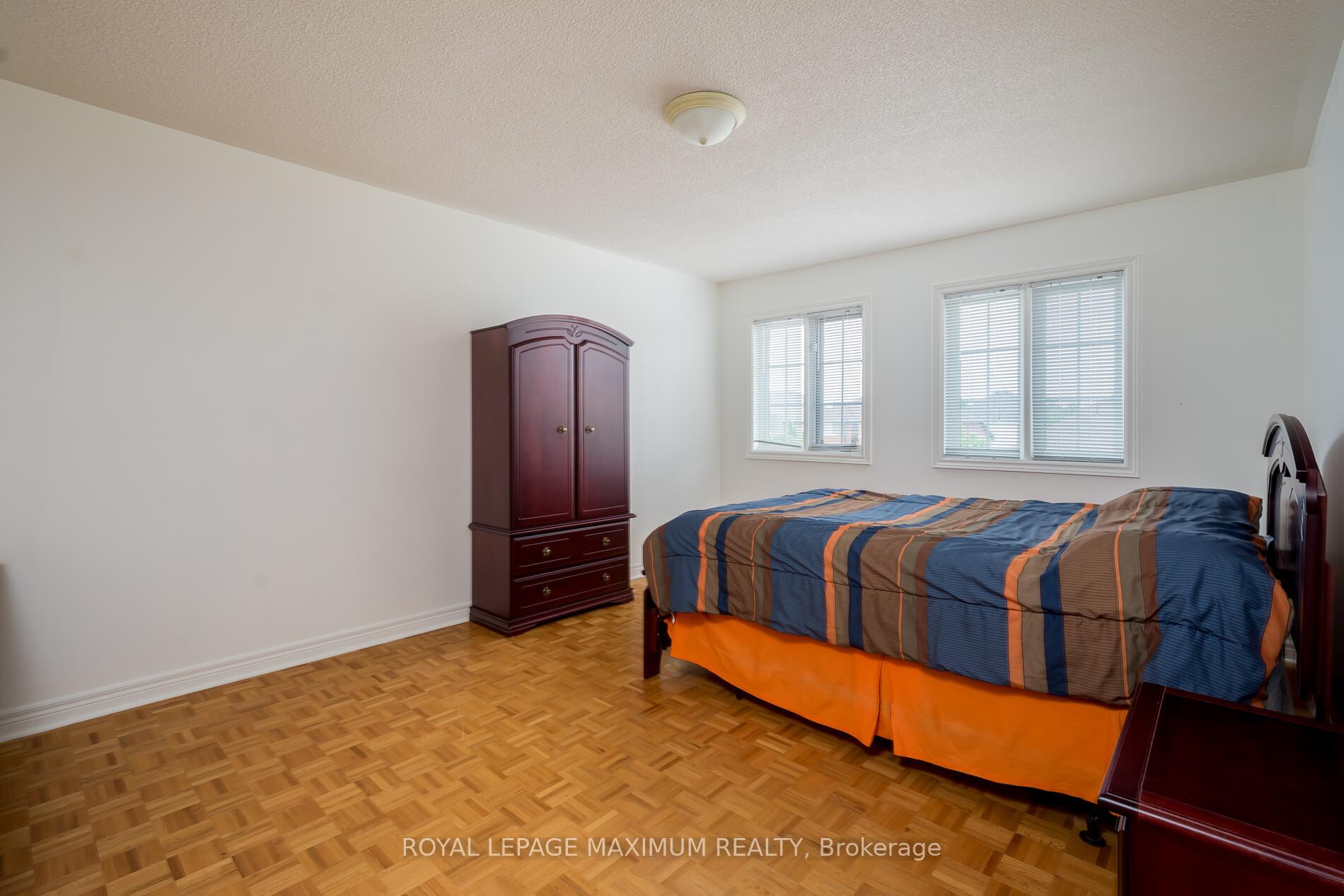 Photo 27 of 45 Windrose Court, Vaughan, East Woodbridge — HOMEH