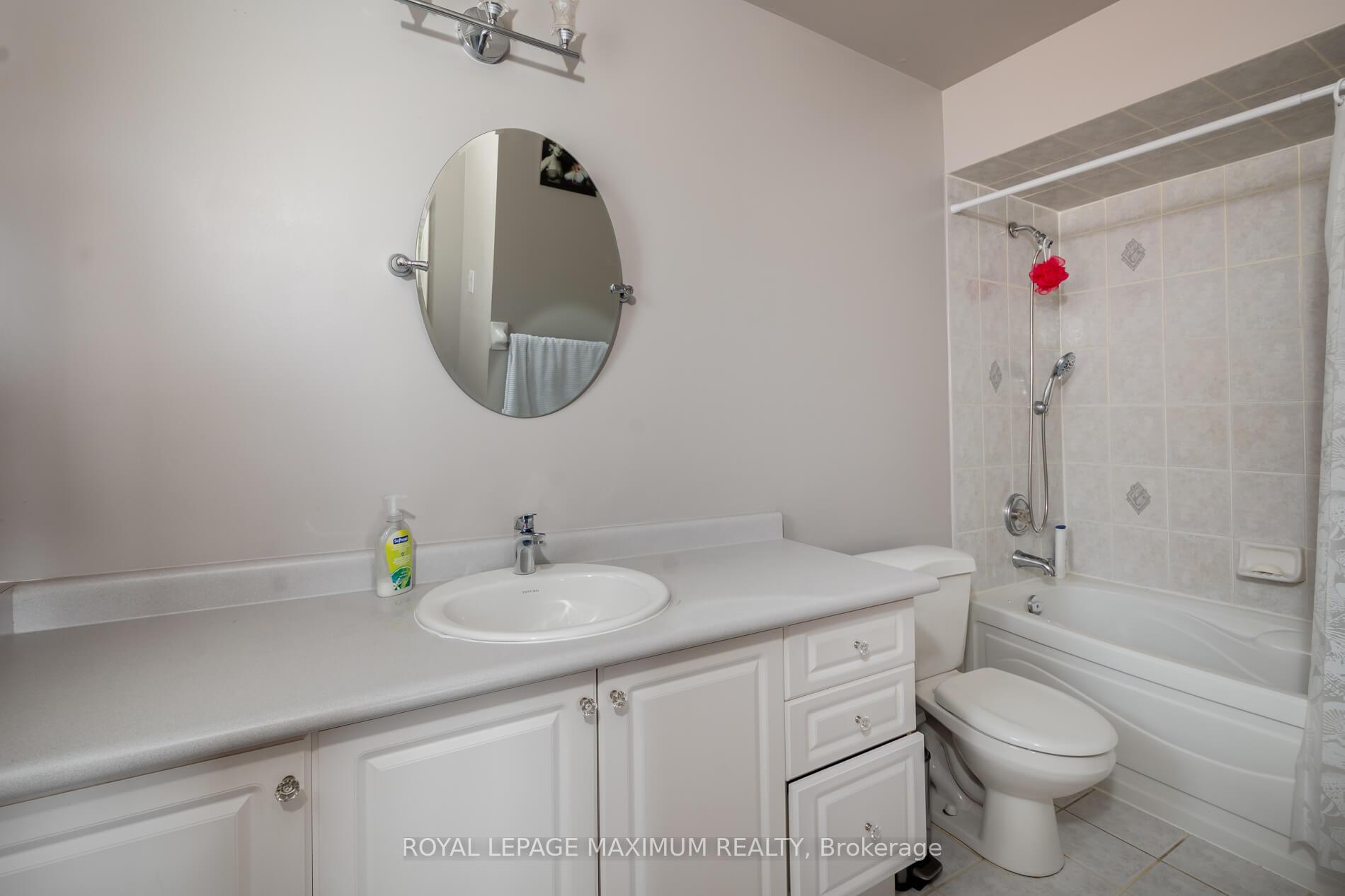 Photo 31 of 45 Windrose Court, Vaughan, East Woodbridge — HOMEH