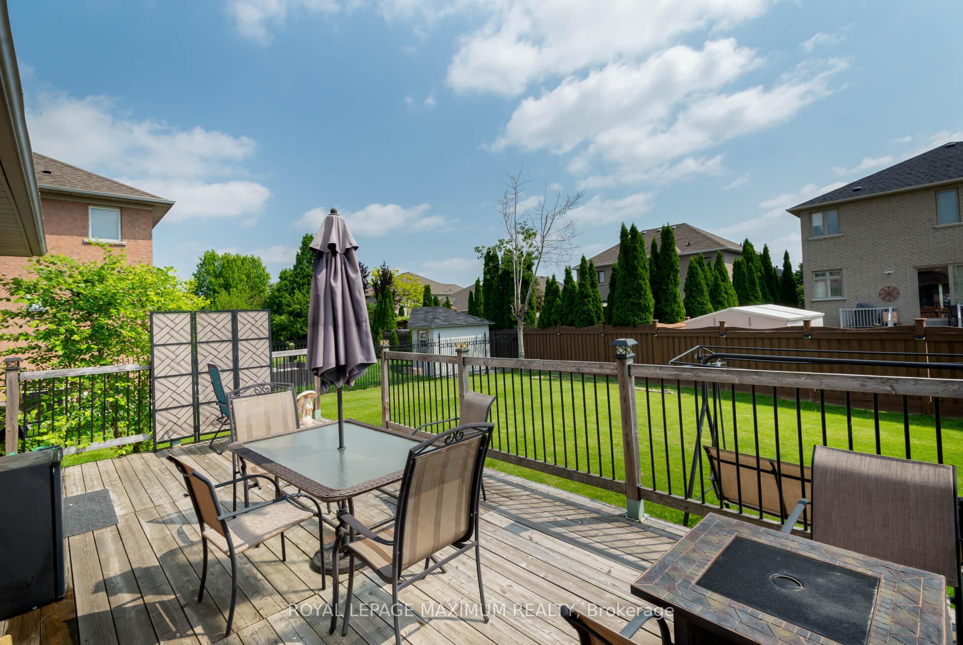 Photo 42 of 45 Windrose Court, Vaughan, East Woodbridge — HOMEH