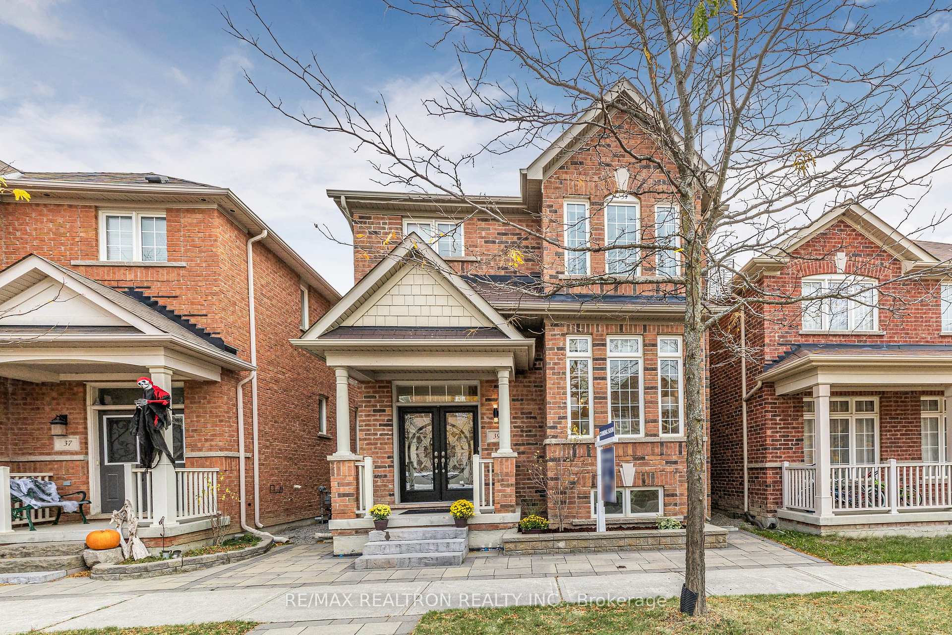 Photo 1 of 39 Pyneside Street, Markham, Cornell — HOMEH