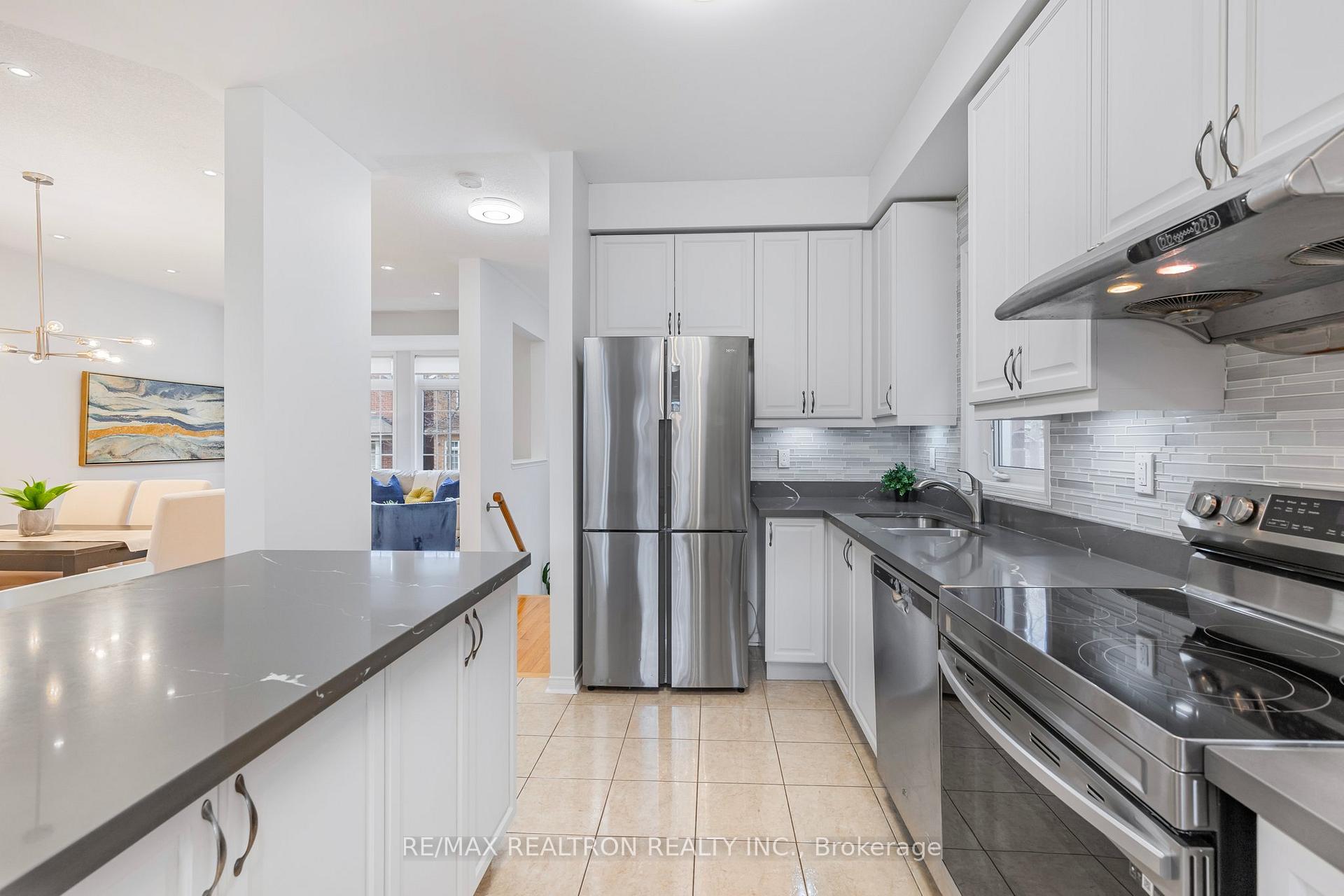Photo 15 of 39 Pyneside Street, Markham, Cornell — HOMEH
