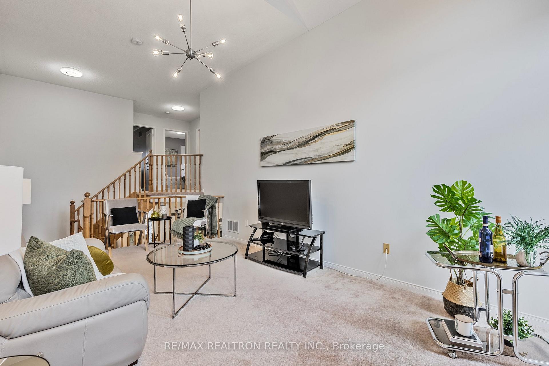 Photo 22 of 39 Pyneside Street, Markham, Cornell — HOMEH