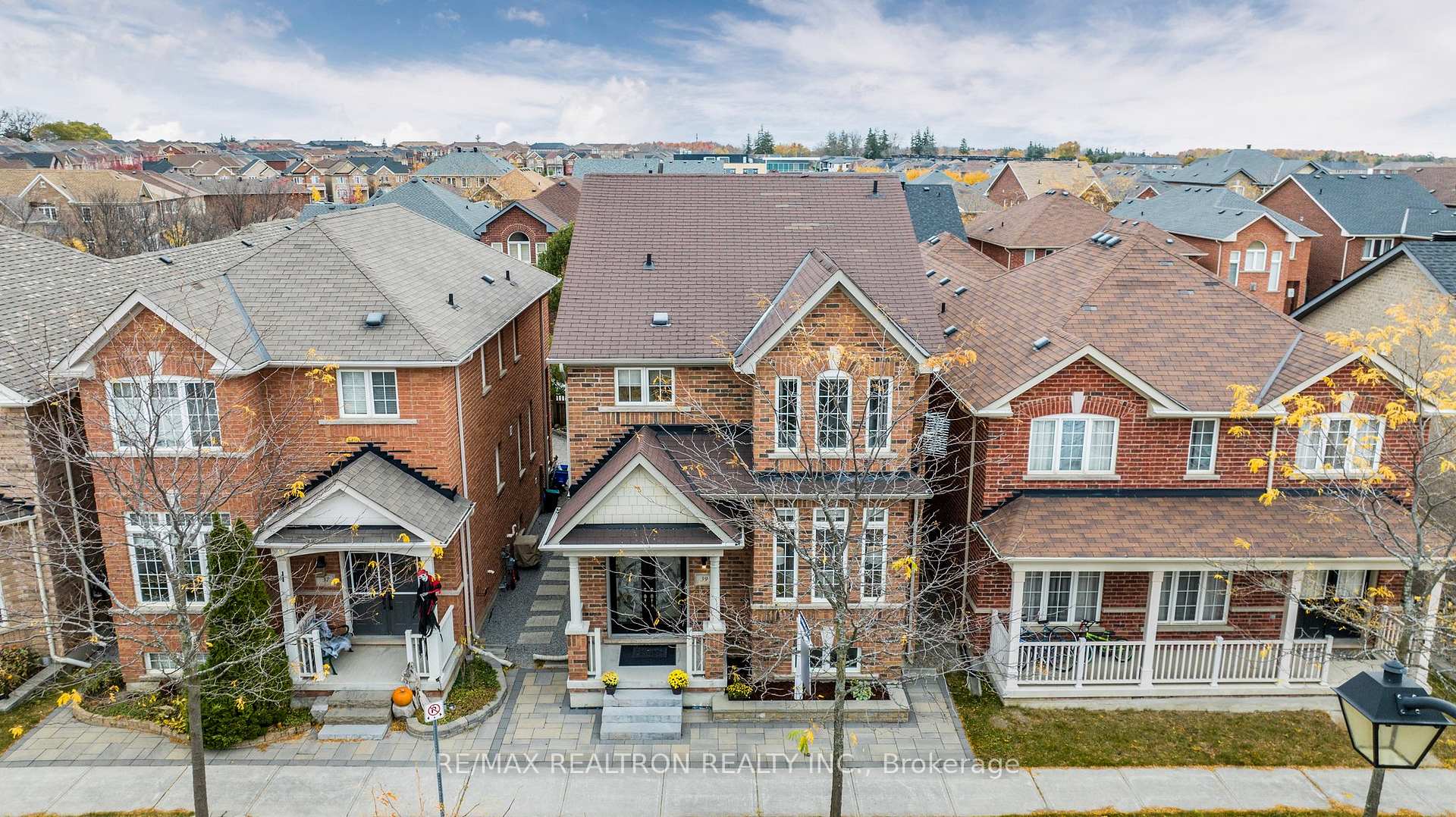 Photo 40 of 39 Pyneside Street, Markham, Cornell — HOMEH
