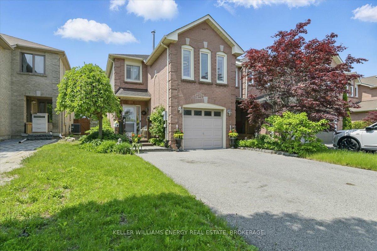 Photo 1 of 42 Pinebrook Crescent, Whitby, Williamsburg — HOMEH