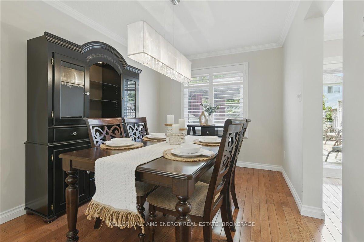 Photo 10 of 42 Pinebrook Crescent, Whitby, Williamsburg — HOMEH