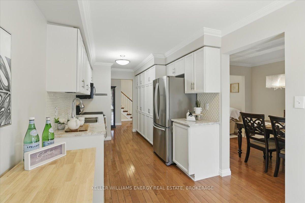 Photo 16 of 42 Pinebrook Crescent, Whitby, Williamsburg — HOMEH
