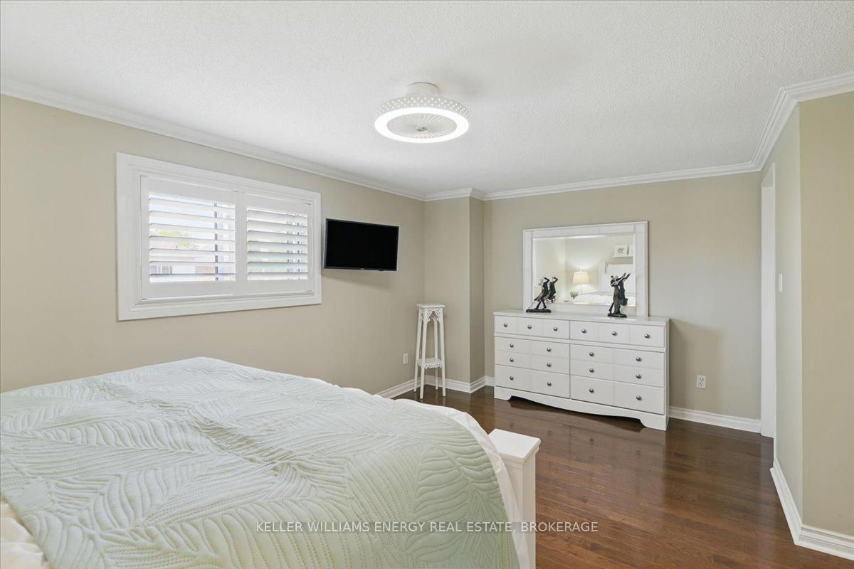 Photo 29 of 42 Pinebrook Crescent, Whitby, Williamsburg — HOMEH