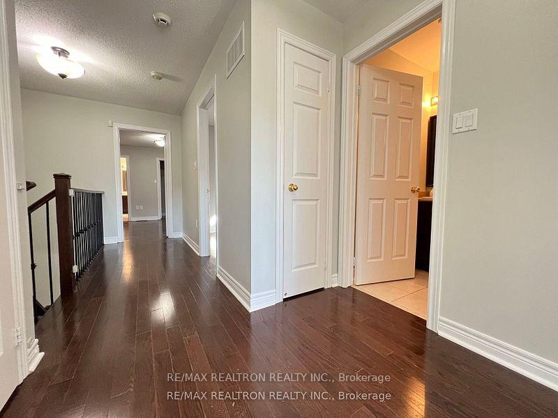 Photo 13 of 31 Blue Grouse Road, Vaughan, Patterson — HOMEH