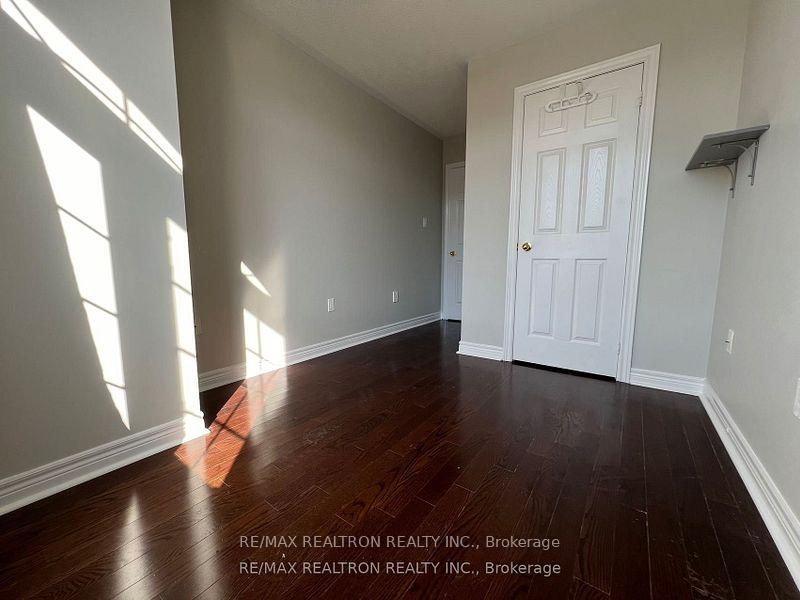 Photo 22 of 31 Blue Grouse Road, Vaughan, Patterson — HOMEH