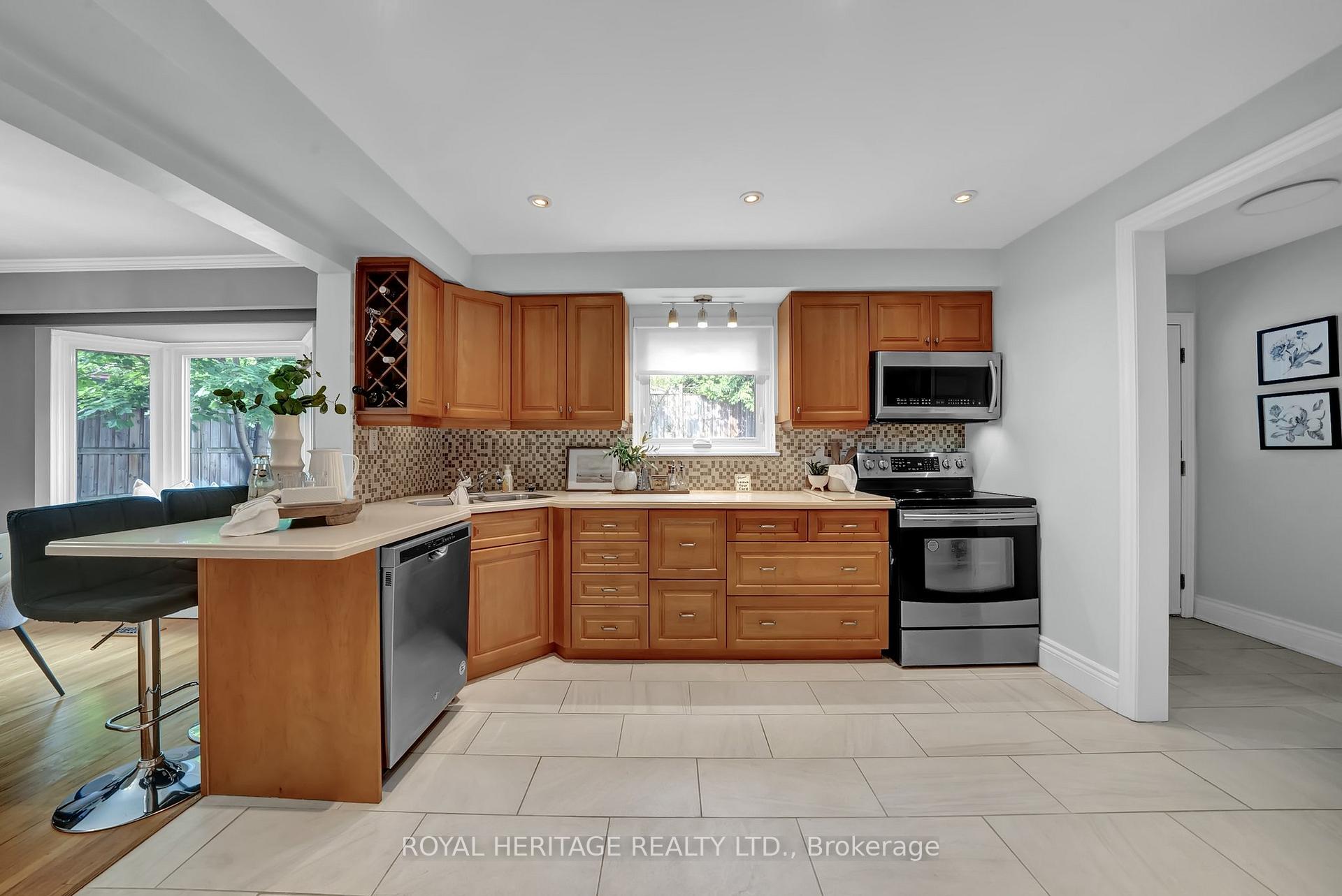 Photo 9 of 314 St Lawrence Street, Whitby, Downtown Whitby — HOMEH