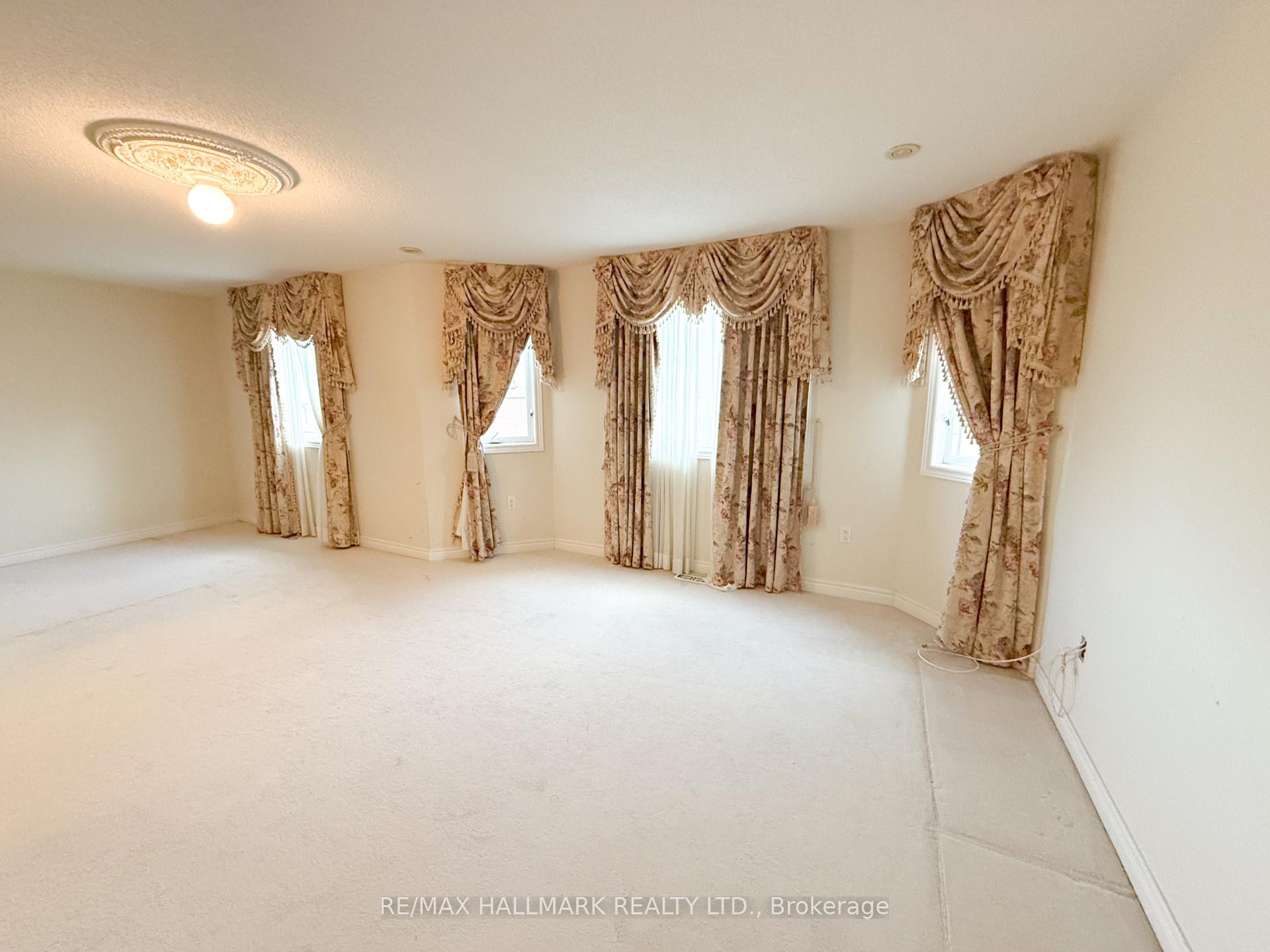 Photo 18 of 47 Eakin Mill Road, Markham, Wismer — HOMEH