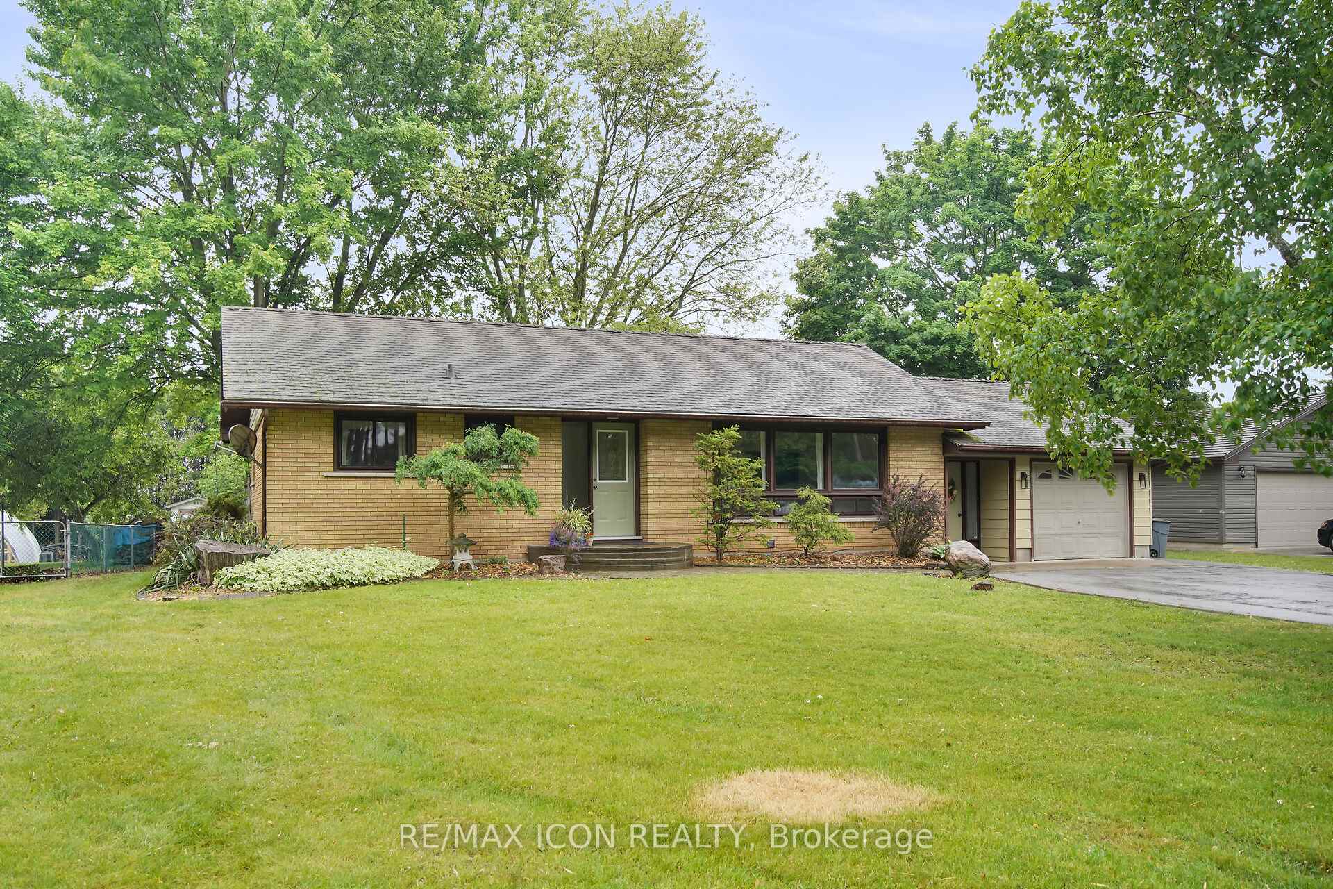 Photo 1 of 8241 Sandytown Road, Bayham, Straffordville — HOMEH