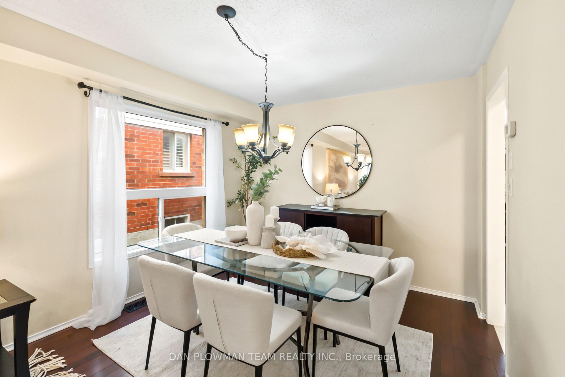 Photo 10 of 7 Wetherburn Drive, Whitby, Williamsburg — HOMEH