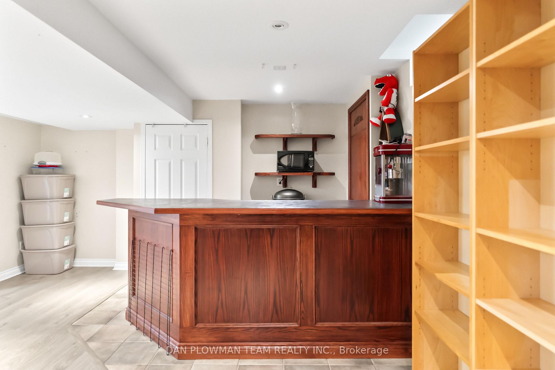 Photo 36 of 7 Wetherburn Drive, Whitby, Williamsburg — HOMEH