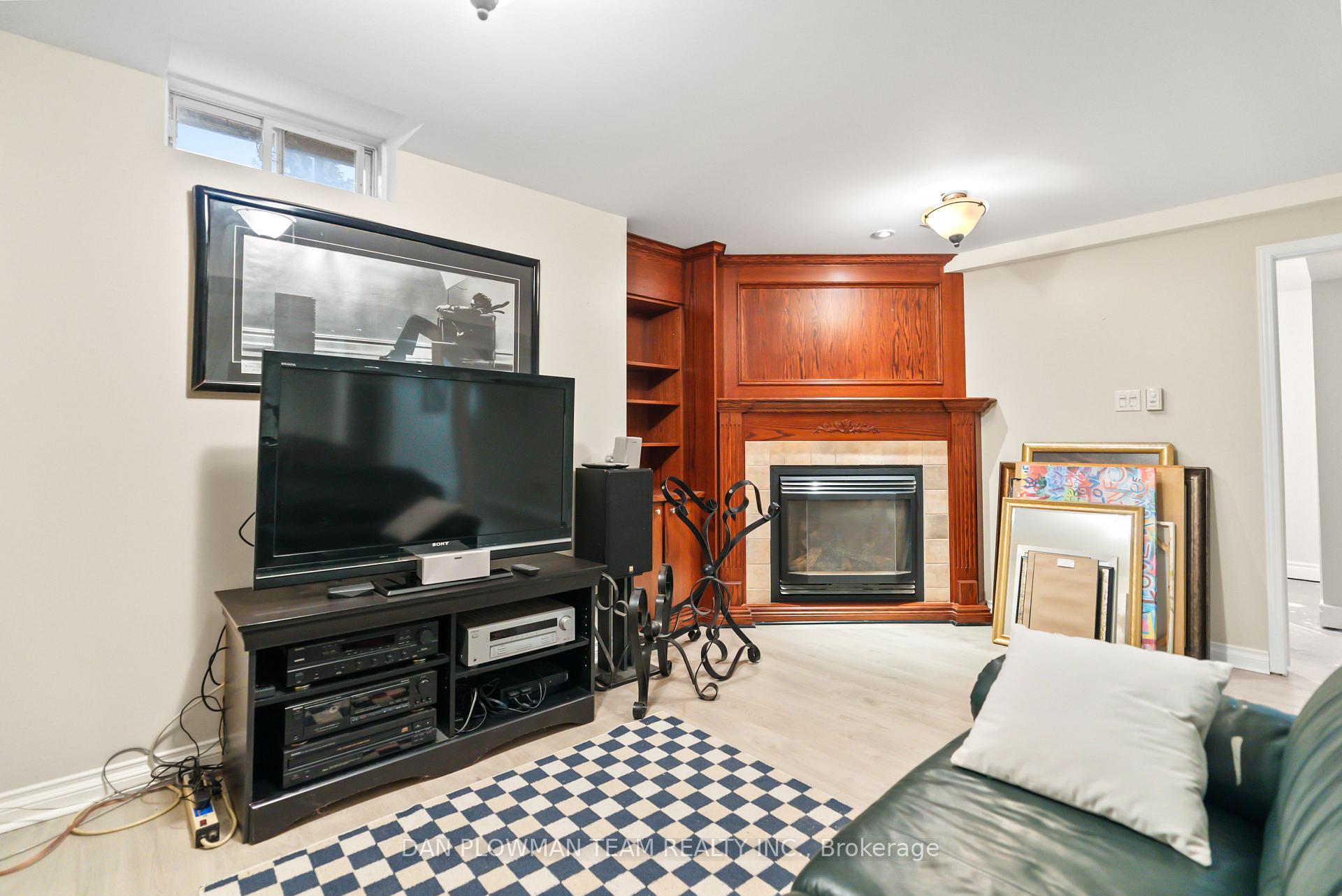Photo 39 of 7 Wetherburn Drive, Whitby, Williamsburg — HOMEH