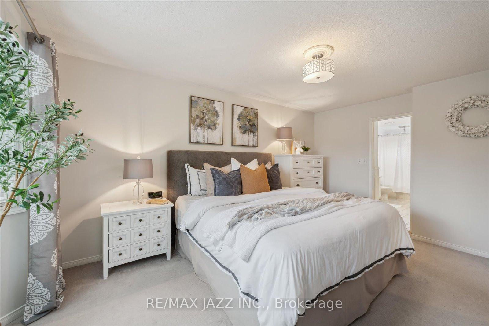Photo 24 of 11 Griffen Place, Whitby, Rolling Acres — HOMEH